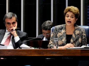 dilma-responde-senadores